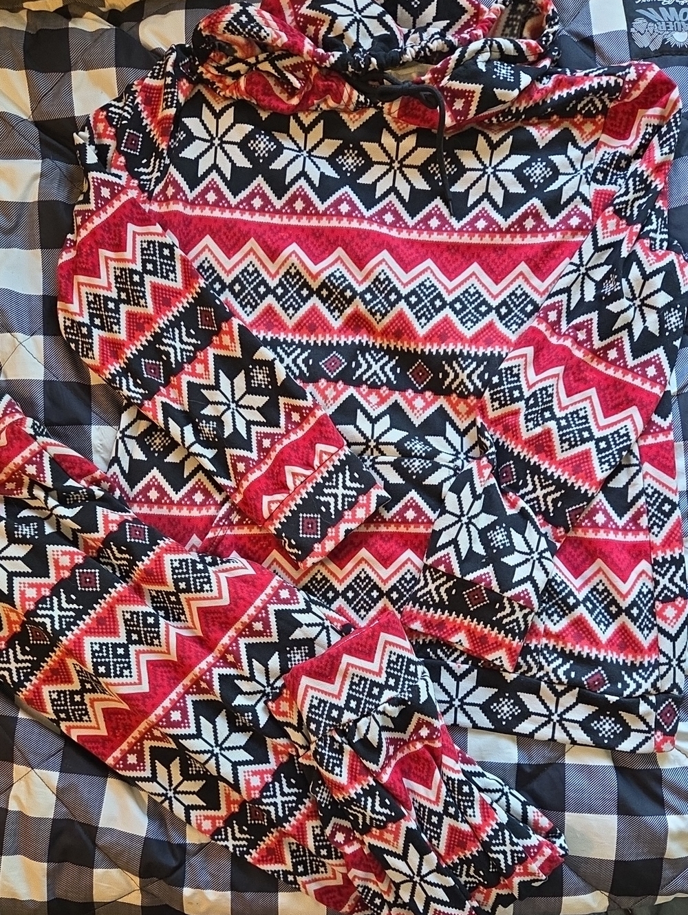 shosho Red, Black & White Snowflake Fleece Hoodie & Joggers